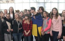 MELOVIN пообіцяв "багато вогню" та незвичне фортепіано на Євробаченні і вилетів до Лісабона (фото)