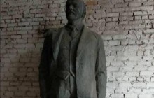 Изюмский горсовет выставил демонтированный памятник Ленину на продажу через ProZorro