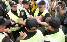 На Арсенальній намагалися прорвати кордон поліції: є затриманий