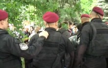 9 мая в Киеве: правоохранители оттеснили активистов от депутатов Новинского и Шуфрича (видео)
