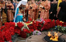 В столичном Парке Славы Предстоятель УПЦ и верующие молились о погибших в годы Второй мировой войны (фото, видео)