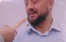 У соратника Медведчука хотіли взяти коментар гумовим фалосом (фото, відео)
