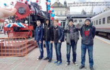 Во Владивостоке активисты провели альтернативную акцию памяти «Красный мак», за ними следили спецслужбы (фото)