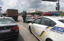 Одесит пожертвував своєю автівкою для порятунку матері з дитиною - соцмережі (фото)