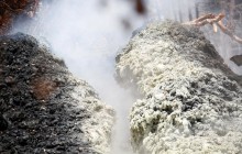 На Гаваях через виверження вулкана земля вкрилася тріщинами (відео)