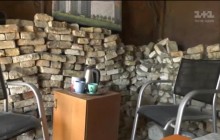 Українська гостинність: журналісти дізналися, чи погодяться іноземні вболівальники оселитися в гаражі під час фіналу ЛЧ (відео)