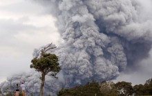 Извержение вулкана на Гавайях: объявлено красное предупреждение об опасности