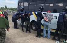Напало около 50 вооруженных человек: рейдеры пытались захватить госпредприятие в Житомирской области (фото)