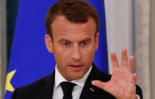 Макрон заявил, что уверен в объективности расследования атаки на МН17