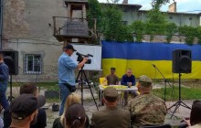 На Тернопільщині усі школи отримають посібник з військово-патріотичного виховання молоді