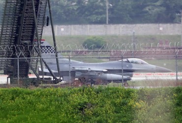 Якби йшли з луком: Залужний на пальцях пояснив, чому F-16 потрібні вже зараз