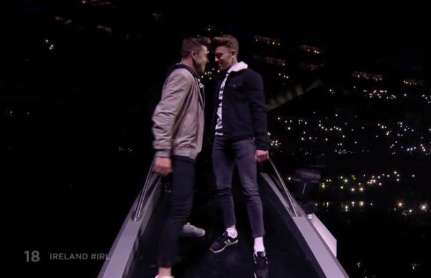 Евровидение-2018: Китай вырезал из трансляции номер об ЛГБТ,  Россия ограничилась фейковым комментарием (видео)