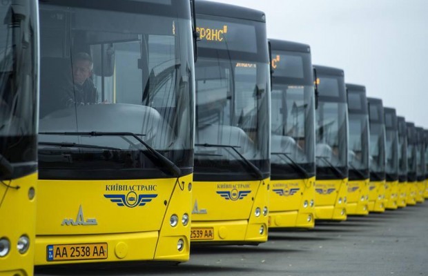У столиці роботу громадського транспорту новорічної ночі планують подовжити на 3 години