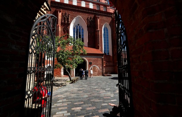 Вулички Вільнюса пропонують туристам відпочинок на будь-який смак (фоторепортаж)