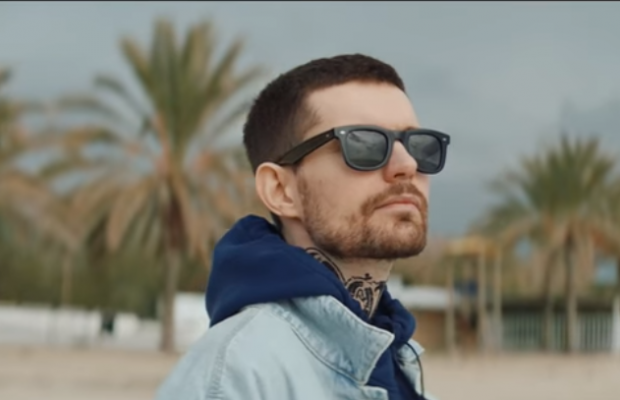 Російський репер Noize MC розбив голову фанату