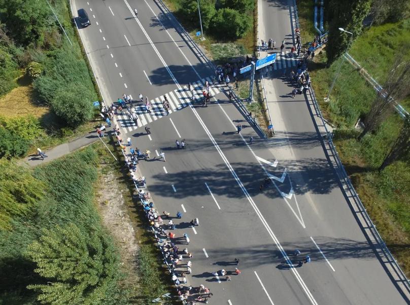 В Обухові пікетувальники на півтори години перекрили трасу В Обухові пікетувальники на півтори години перекрили трасу
