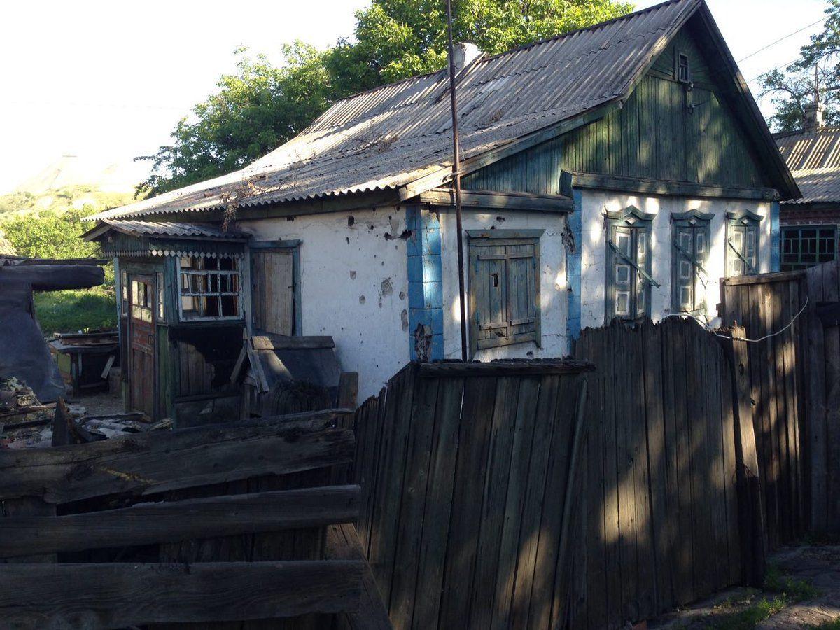Бойовики намагаються вижити місцеве населення \ ТСН Бойовики намагаються вижити місцеве населення \ ТСН