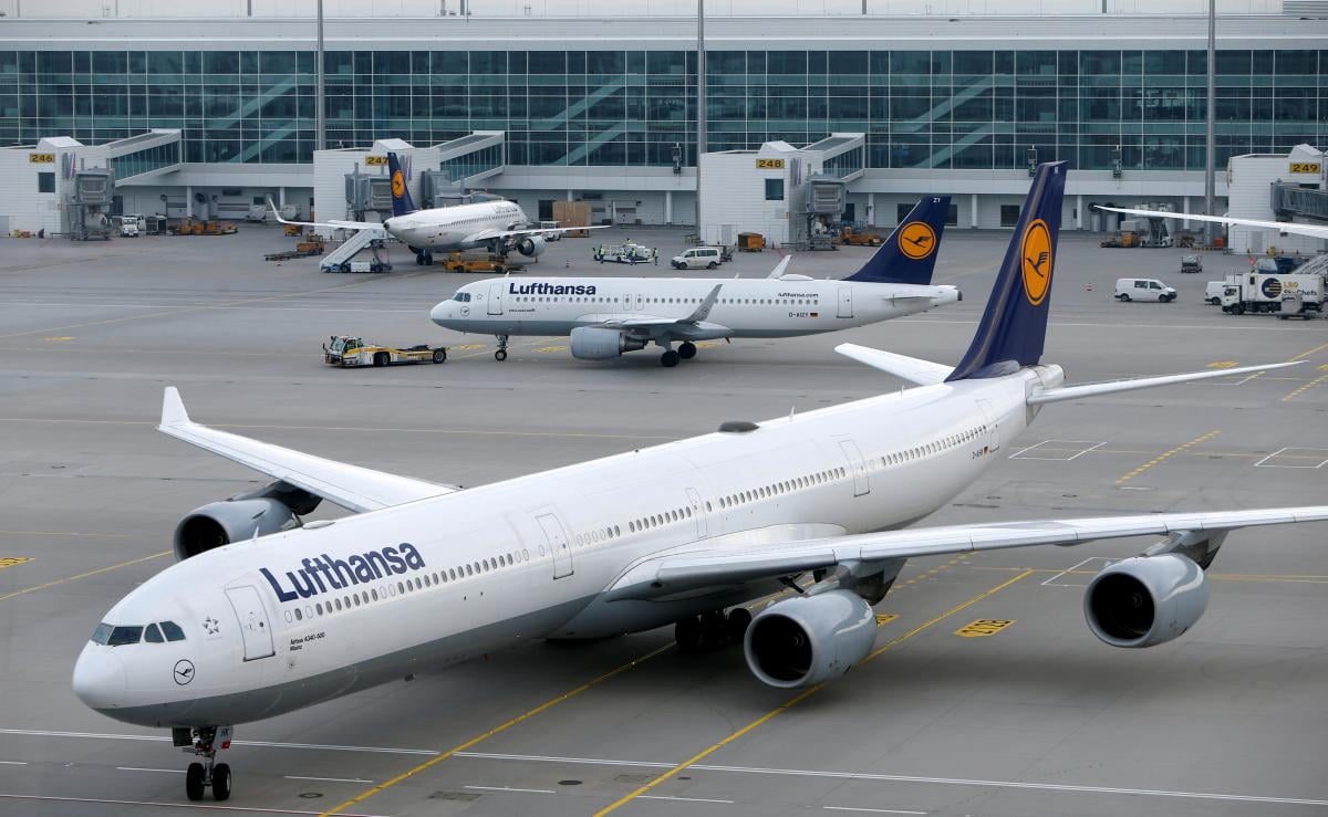 В Германии массовые отмены рейсов из-за забастовки бортпроводников Lufthansa