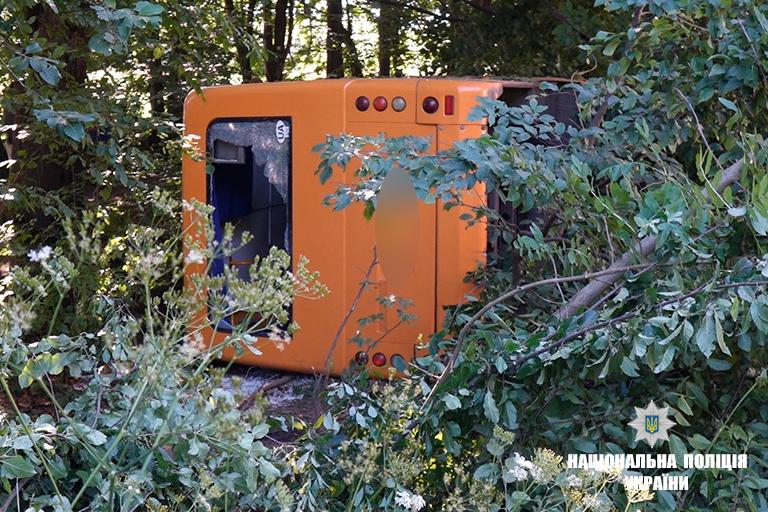 Одна з пасажирок автобуса померла в лікарні / фото if.npu.gov.ua Одна з пасажирок автобуса померла в лікарні / фото if.npu.gov.ua