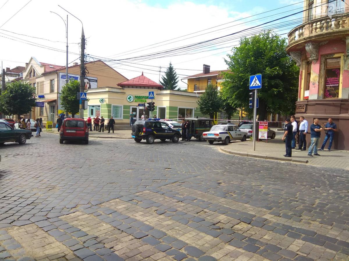 В даний час вулиця перекрита / 0372.ua