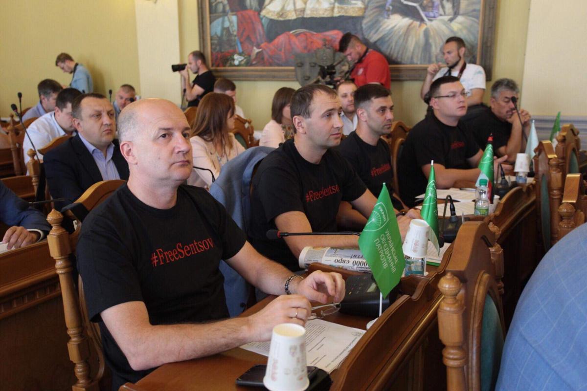 Львовский УКРОП призвал освободить Олега Сенцова