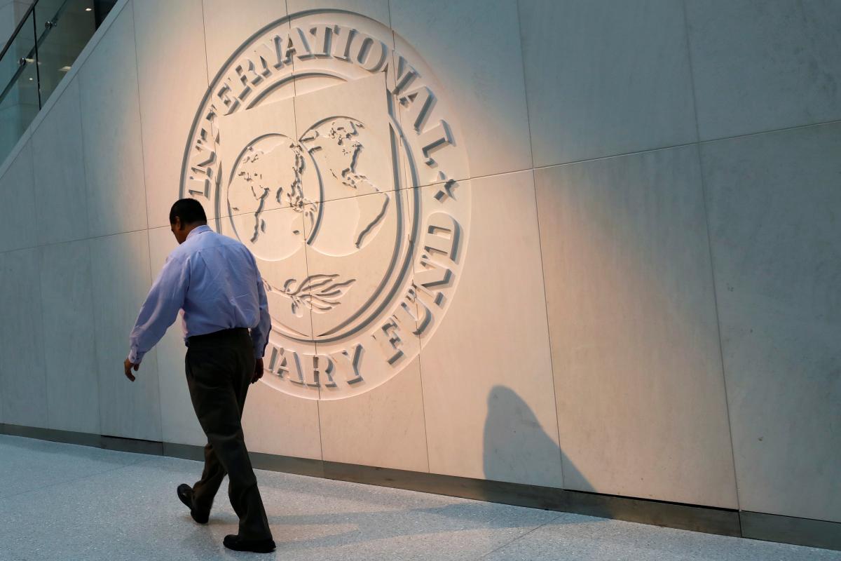 Конкретных сроков утверждения новой программы в МВФ пока не называют  / REUTERS