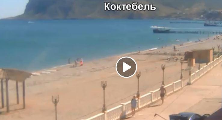 У мережі показали фото порожніх пляжів Криму / фото Facebook Alex Vitauskas