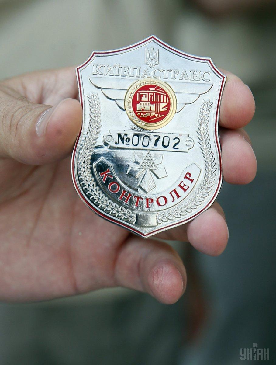 У столичному транспорті контролери регулярно здійснюватимуть рейди з поліцейськими / фото УНІАН У столичному транспорті контролери регулярно здійснюватимуть рейди з поліцейськими / фото УНІАН