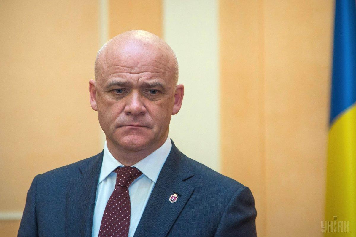 Мэр Одессы отметил, что петиция о сносе памятника Екатерине уже собрала 25 тысяч подписей / фото УНИАН Мэр Одессы отметил, что петиция о сносе памятника Екатерине уже собрала 25 тысяч подписей / фото УНИАН