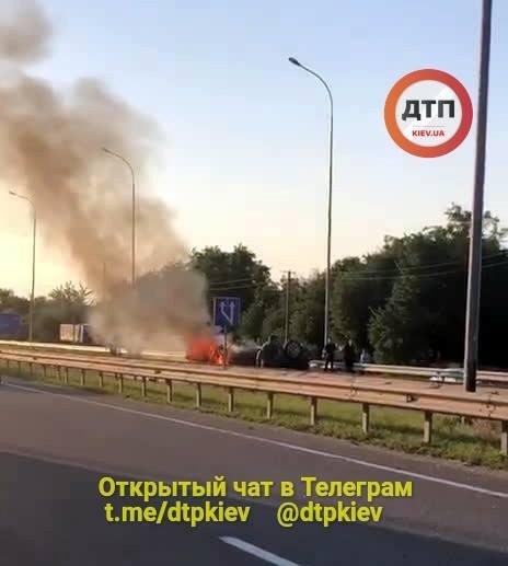Водій автомобіля потрапив в реанімацію / фото dtp.kiev.ua Водій автомобіля потрапив в реанімацію / фото dtp.kiev.ua