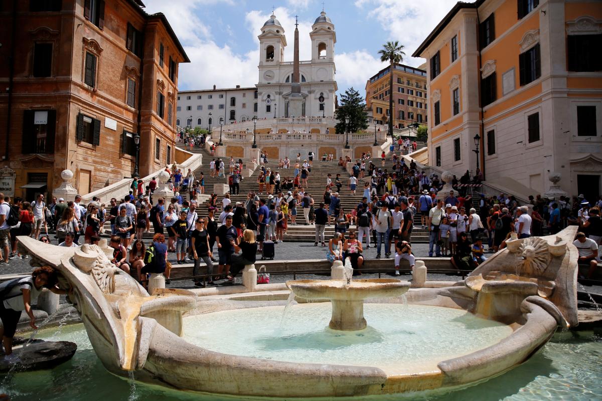 Туристи часто стають жертвами кишенькових злодіїв / фото REUTERS