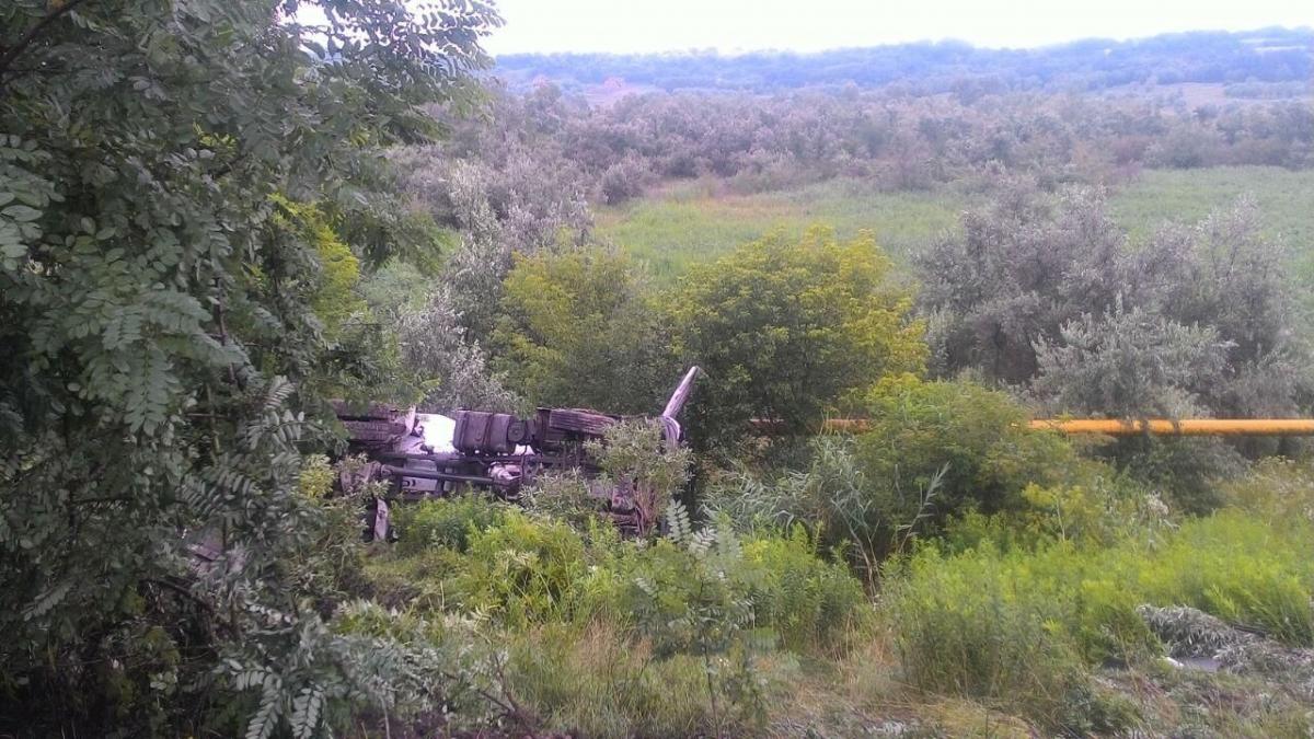 Смерть водія настала через те, що його затиснуло в кабіні / "Чернівецький промінь" Смерть водія настала через те, що його затиснуло в кабіні / "Чернівецький промінь"
