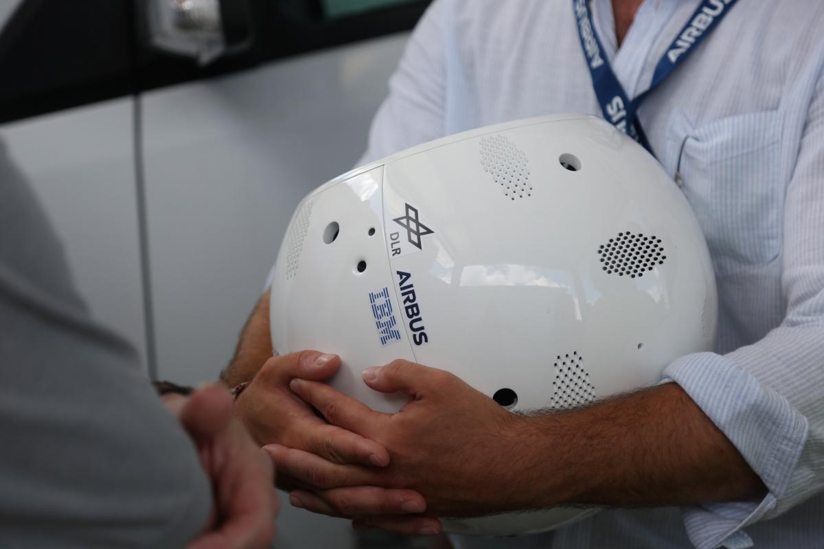 CIMON створений авіакосмічною компанією Airbus разом із IBM / REUTERS