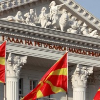Парламент Македонии преодолел вето президента на изменение названия страны