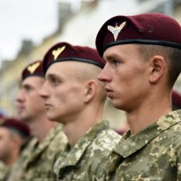 Ukraine on Aug 2 commemorates paratroopers killed in battles