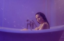 Настя Каменських представила відверте відео на пісню "Тримай"