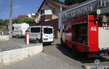 В Киеве ночью обстреляли из гранатомета ритуальное бюро возле Байкового кладбища (фото, видео)