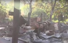 Бойовики навмисне гатять по будинках звільненого селища Південне: там залишилось лише кілька сімей (відео)