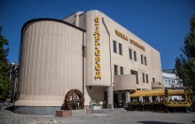 Смертельне фото: у Дніпрі дівчина померла в ресторані, намагаючись зробити селфі