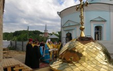 В Полтаве освятили купол и крест для колокольни Свято-Вознесенского храма УПЦ