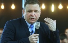 Конституционный суд уволил своего главу Шевчука