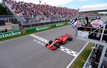 Керівництво Формули-1 виправдало дівчину, яка помилково сигналізувала про фініш гонки