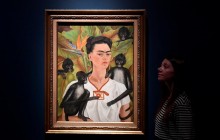 В Лондоне готовятся к первой в истории "зарубежной" выставке имени Фриды Кало (фоторепортаж)