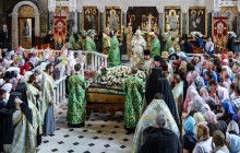 Сотни православных помолились в Киево-Печерской лавре в день памяти преподобного Агапита Печерского