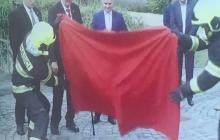 "Час спідньої білизни в політиці закінчився": президент Чехії Земан публічно спалив червоні труси