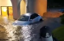 Наводнение в Пенсильвании: потоки воды уносили автомобили, есть погибший (видео)