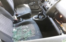 У Києві пограбували авто ветерана АТО, який втратив на війні обидві ноги: вкрали зарядку від протезів (фото)
