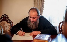 Архієреї УПЦ взяли участь у всеукраїнському проекті створення рукописної Біблії