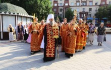 У Запоріжжі митрополит Лука помолився за жертв політичних репресій