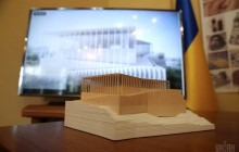 Суд відмовив у знятті арешту з ділянки, де зводитимуть Музей Революції гідності